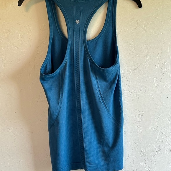 Lululemon Blue Activewear Racerback “Go the Distance” Tank Top Sz XS-S - Picture 3 of 7